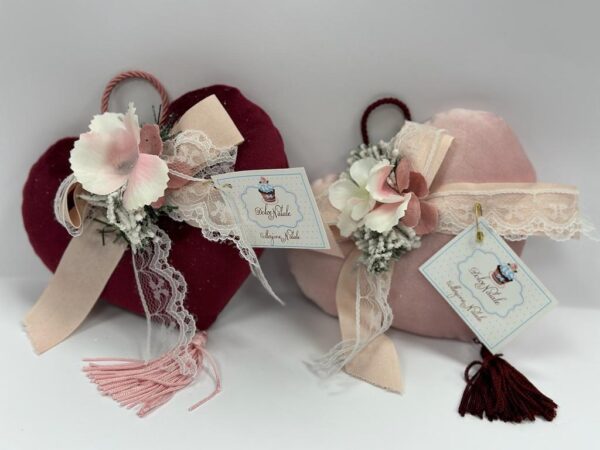 DECORO CUORE CON NAPPA ROSA/ROSSO