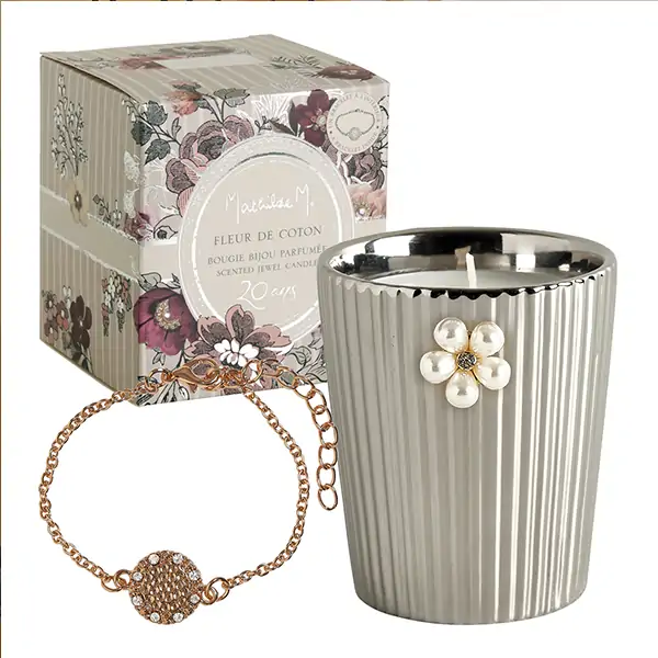 MATHILDE M. – Candela profumata con bracciale placcato in oro 18 carati all'interno Fleur de coton Bijou Célébration 20 ans